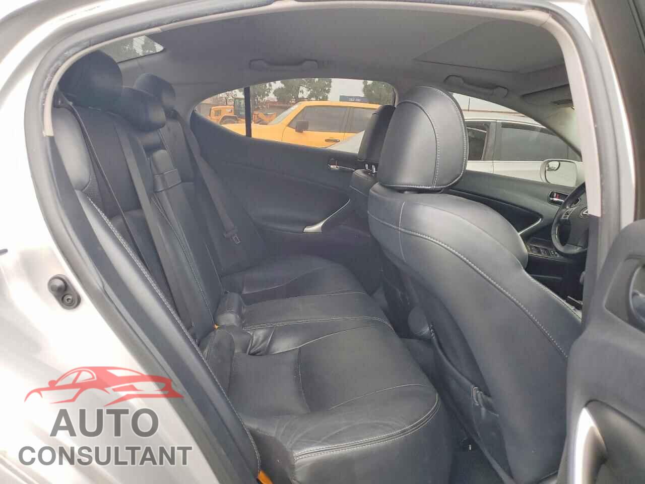 LEXUS IS 2011 - JTHBF5C29B5156155