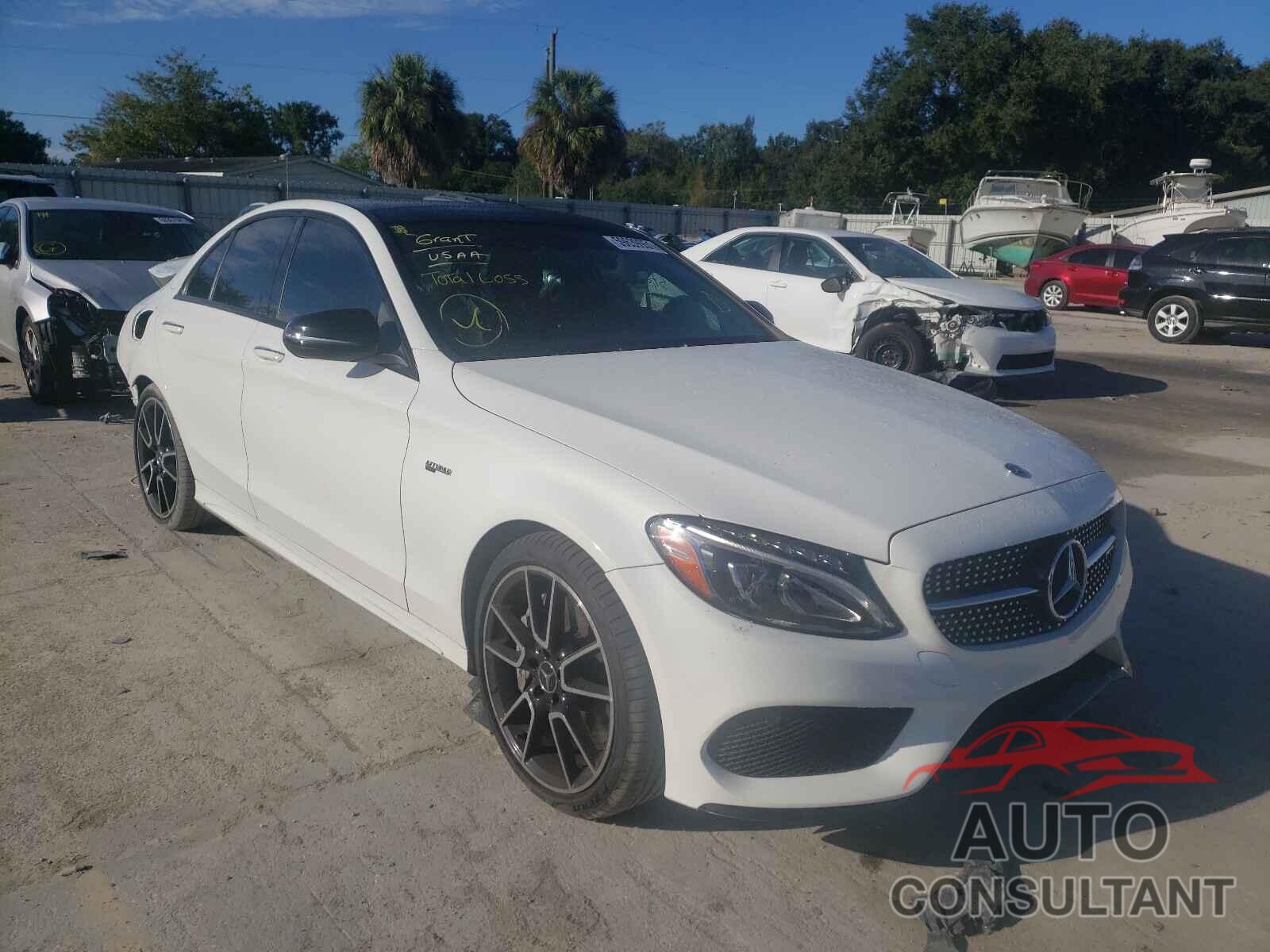 MERCEDES-BENZ C-CLASS 2018 - 55SWF6EB9JU249338