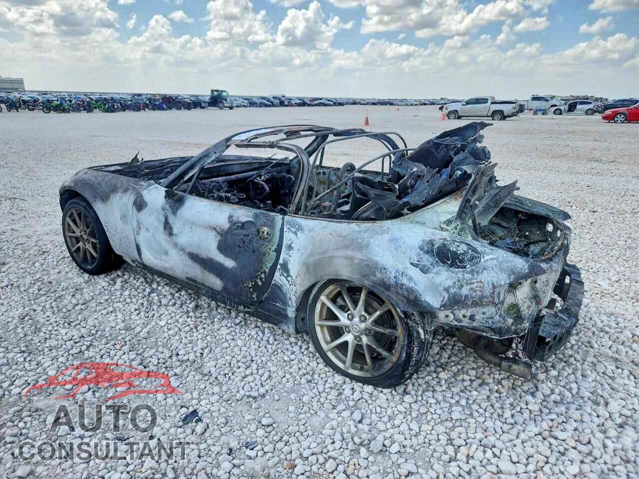 MAZDA MX5 2011 - JM1NC2LF8B0214620