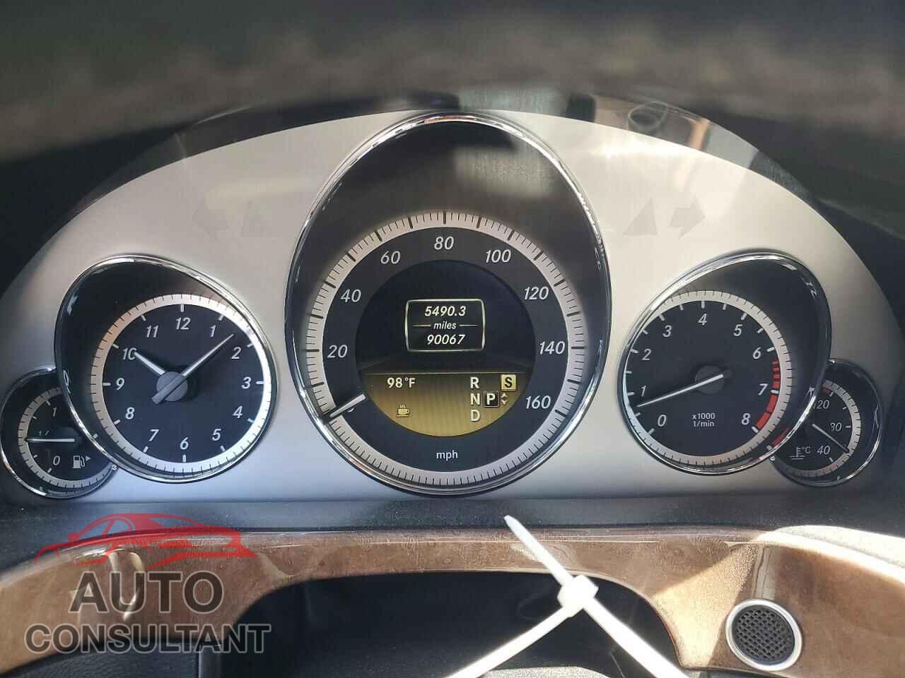 MERCEDES-BENZ E-CLASS 2012 - WDDHF5KB1CA543312