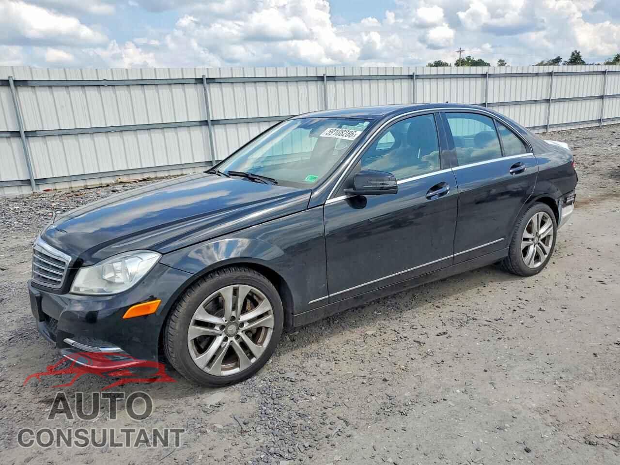 MERCEDES-BENZ C-CLASS 2013 - WDDGF8AB3DR291239