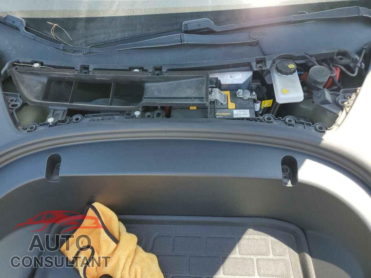 TESLA MODEL 3 2020 - 5YJ3E1EB8LF616257