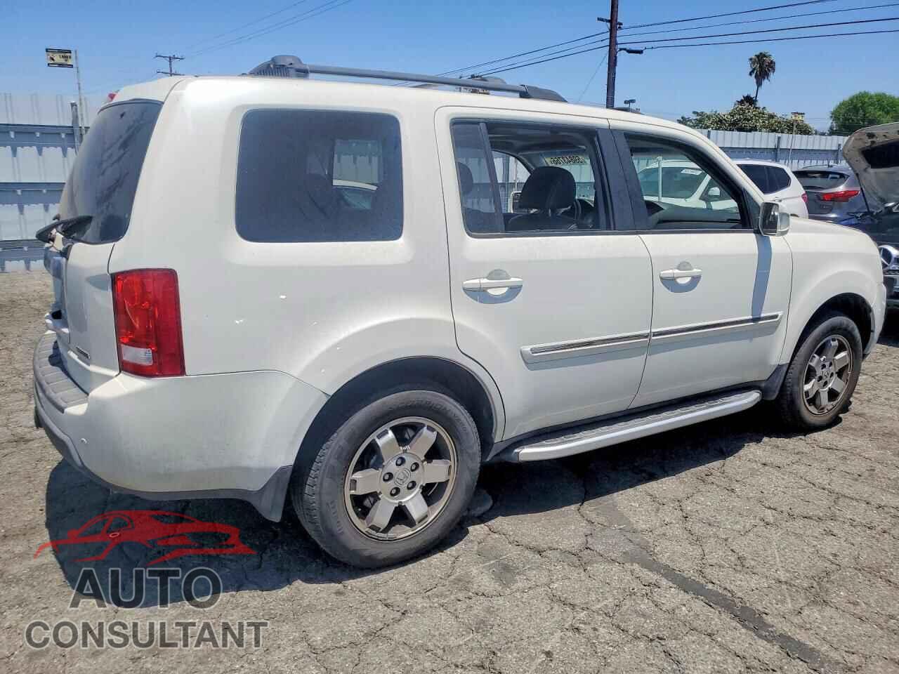 HONDA PILOT 2011 - 5FNYF3H97BB052252