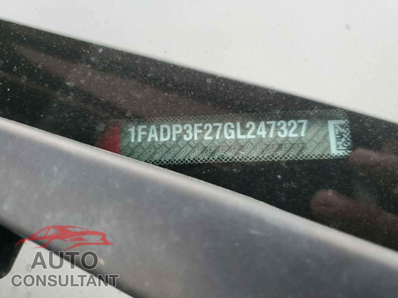 FORD FOCUS 2016 - 1FADP3F27GL247327