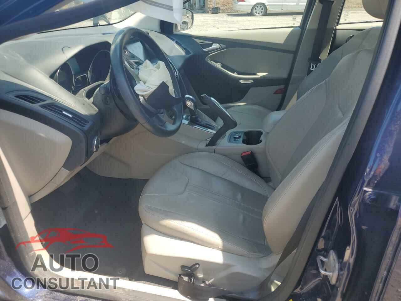 FORD FOCUS 2012 - 1FAHP3M2XCL149567