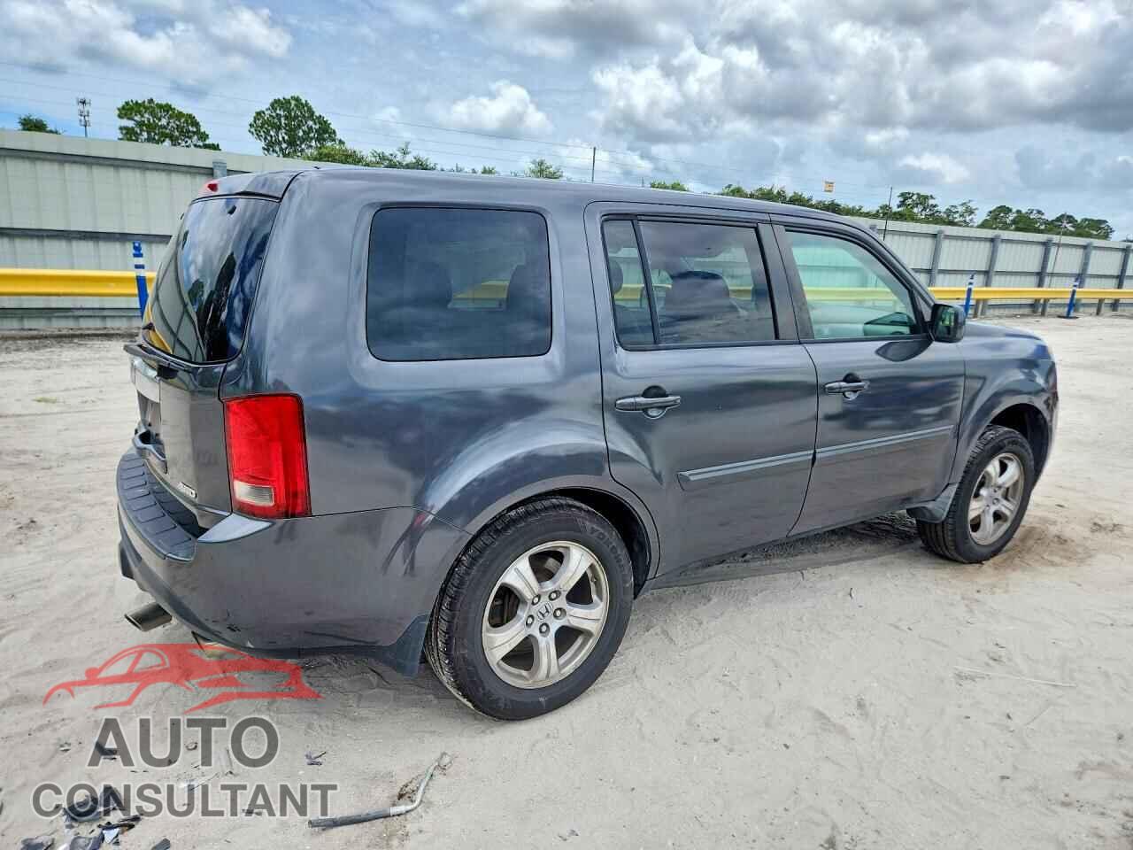 HONDA PILOT 2012 - 5FNYF4H61CB043155