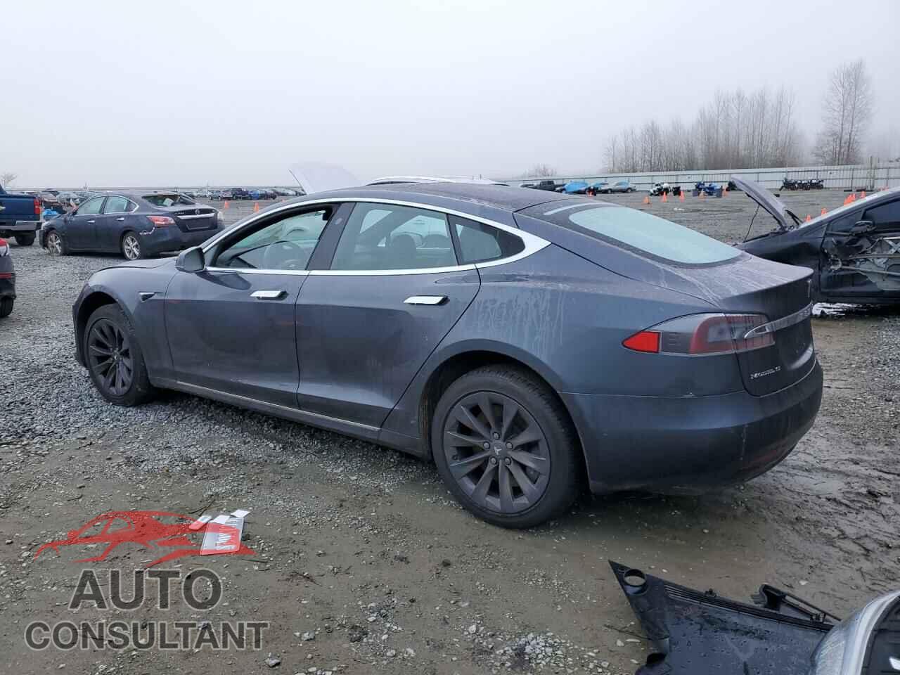 TESLA MODEL S 2018 - 5YJSA1E2XJF267607