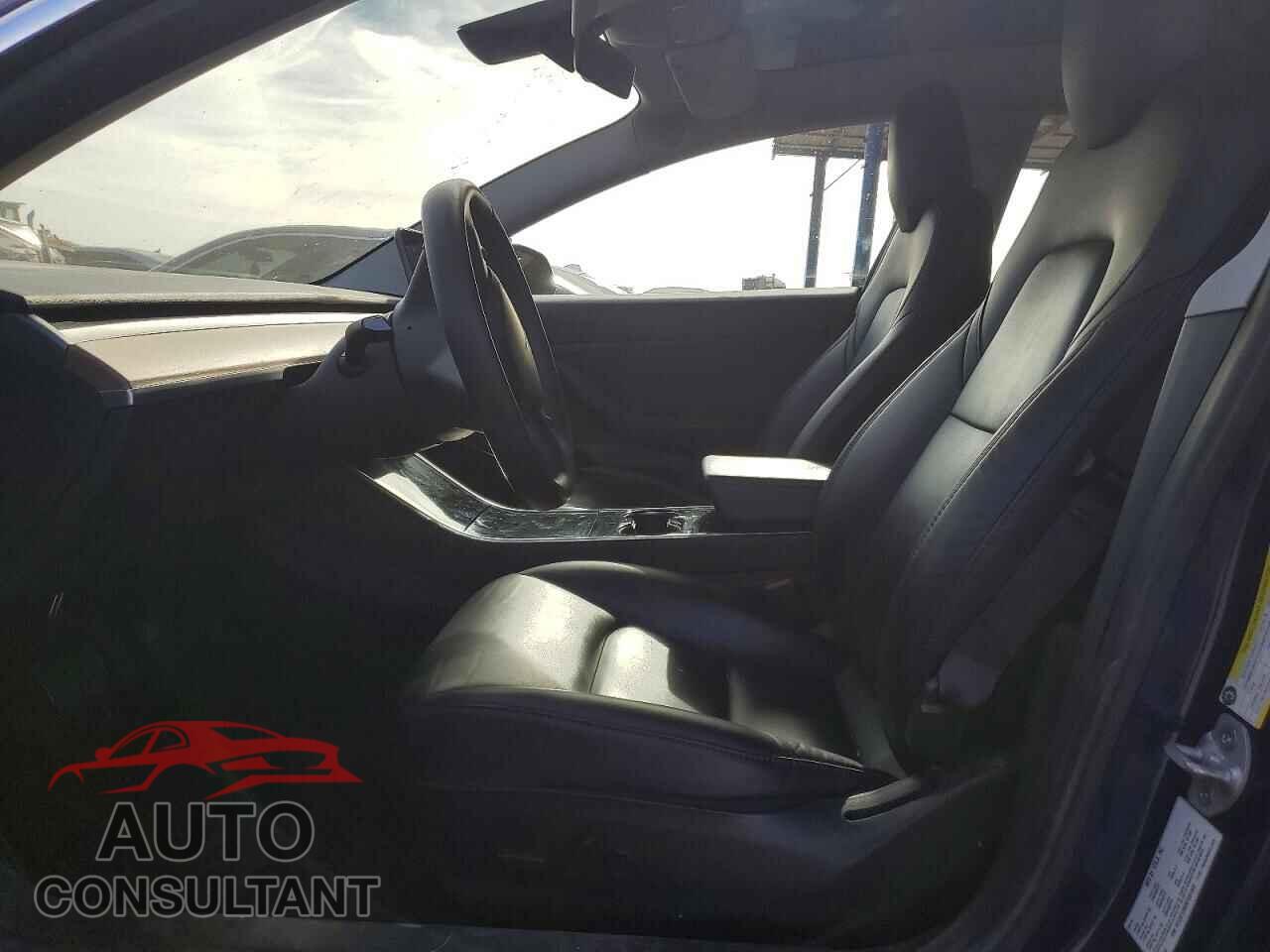 TESLA MODEL 3 2019 - 5YJ3E1EB3KF497449