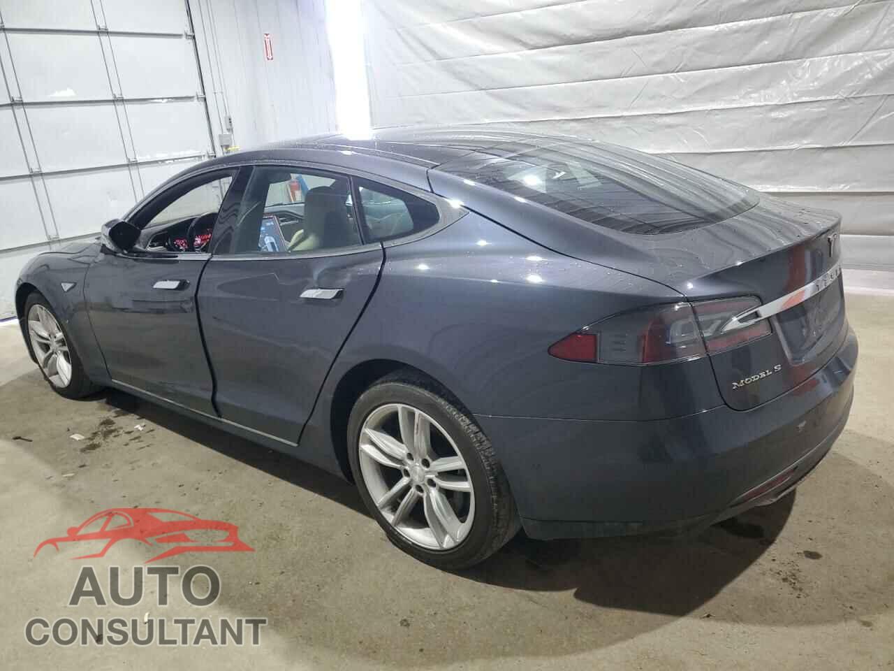 TESLA MODEL S 2015 - 5YJSA1E20FF116671