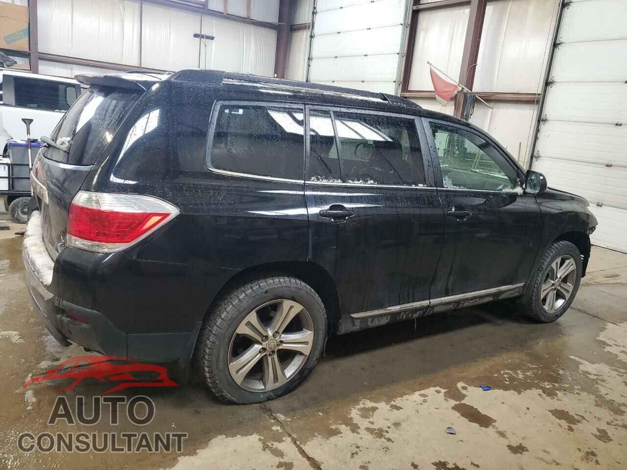 TOYOTA HIGHLANDER 2011 - 5TDBK3EH4BS044229