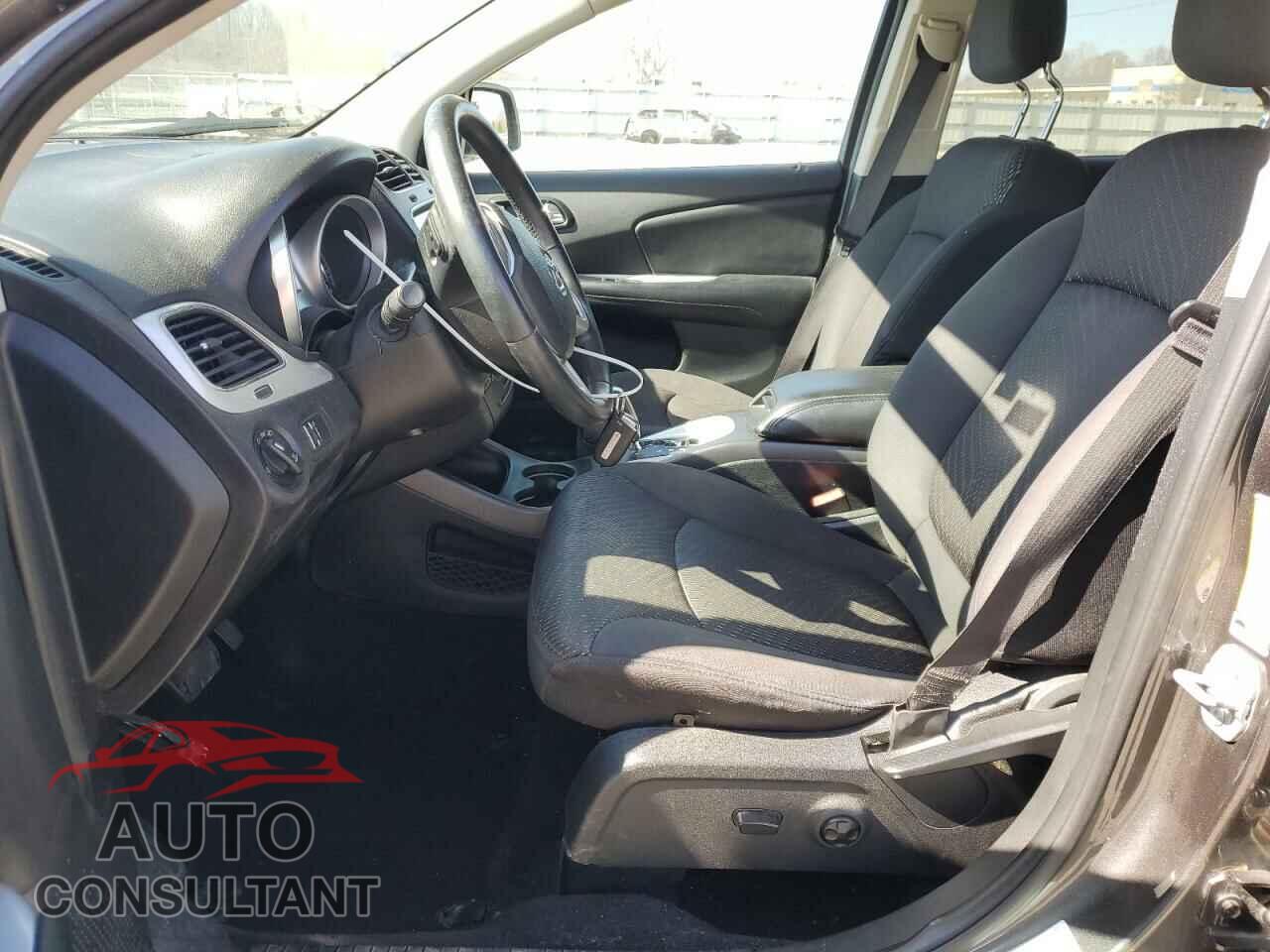 DODGE JOURNEY 2015 - 3C4PDCBG2FT632296