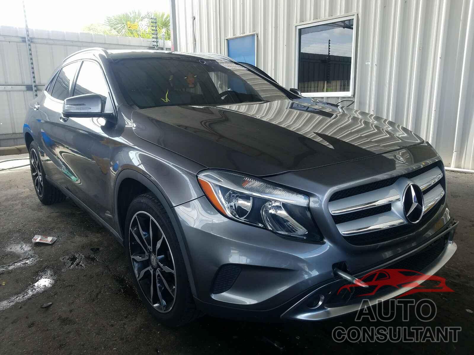 MERCEDES-BENZ GLA-CLASS 2017 - WDCTG4EB7HJ351627