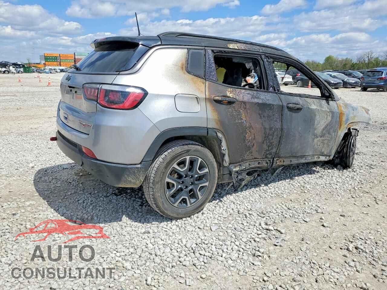 JEEP COMPASS 2019 - 3C4NJDDB8KT671038