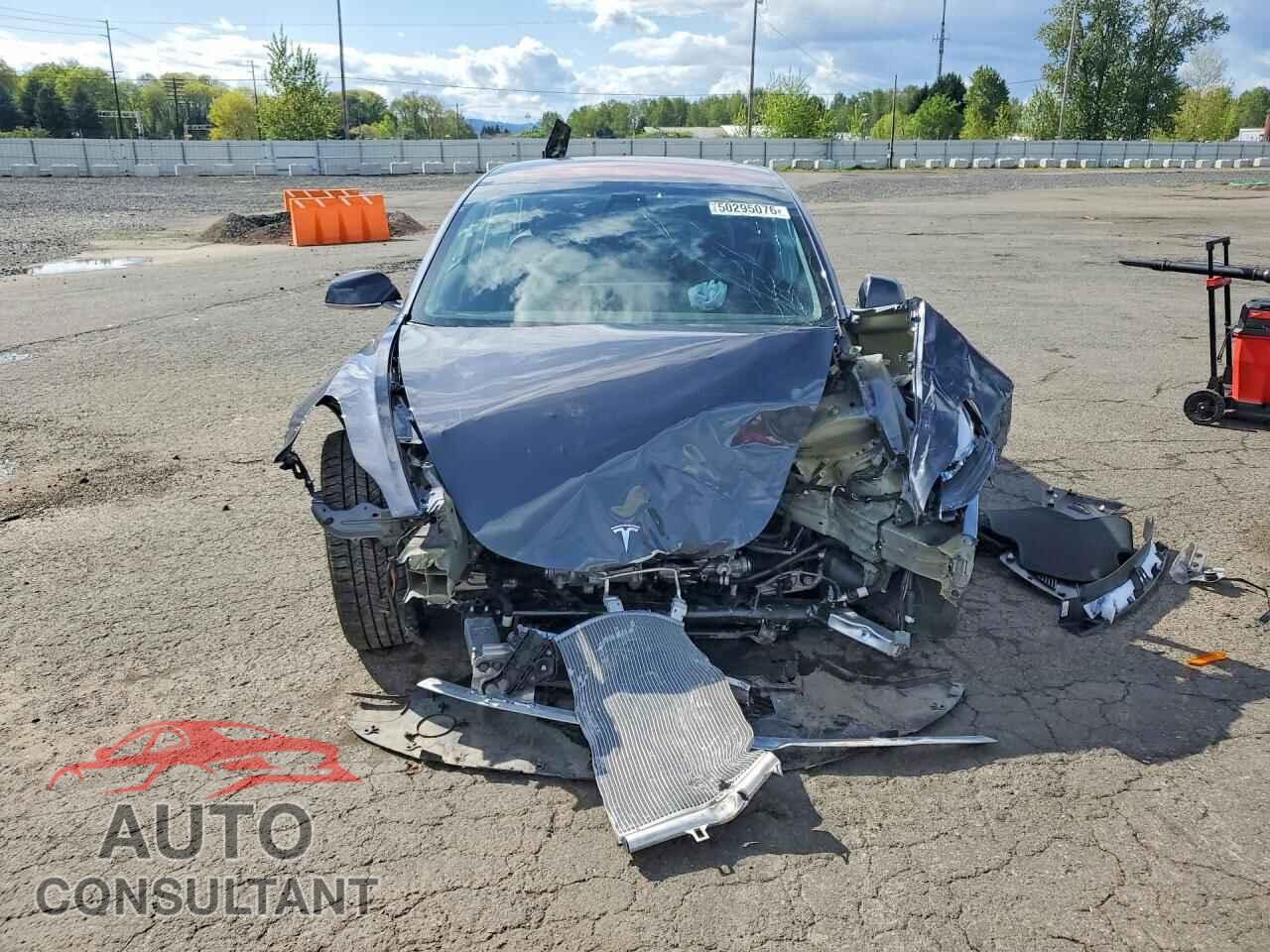 TESLA MODEL 3 2018 - 5YJ3E1EA8JF050976