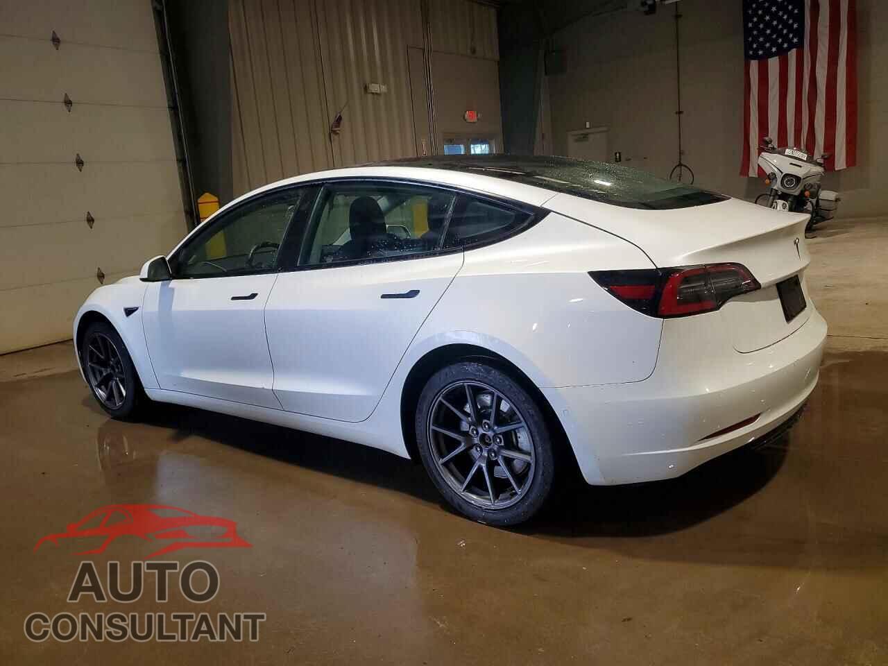 TESLA MODEL 3 2022 - 5YJ3E1EA4NF371547