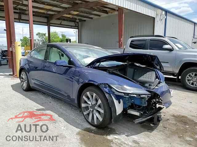 TESLA MODEL 3 2025 - 5YJ3E1EA2SF040364