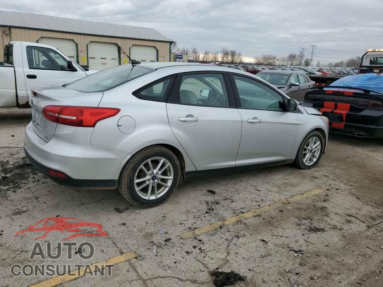 FORD FOCUS 2015 - 1FADP3F29FL370335
