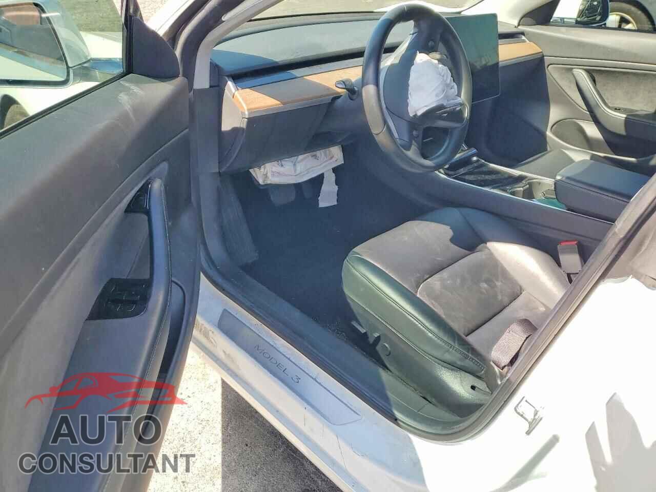 TESLA MODEL 3 2019 - 5YJ3E1EA5KF416619