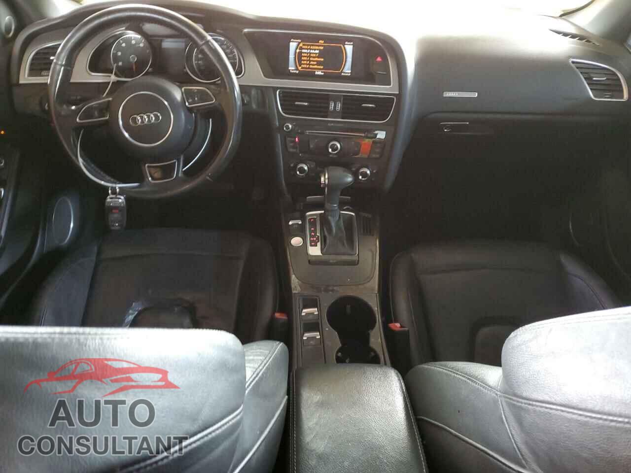 AUDI A5 2013 - WAUJFAFH4DN002829