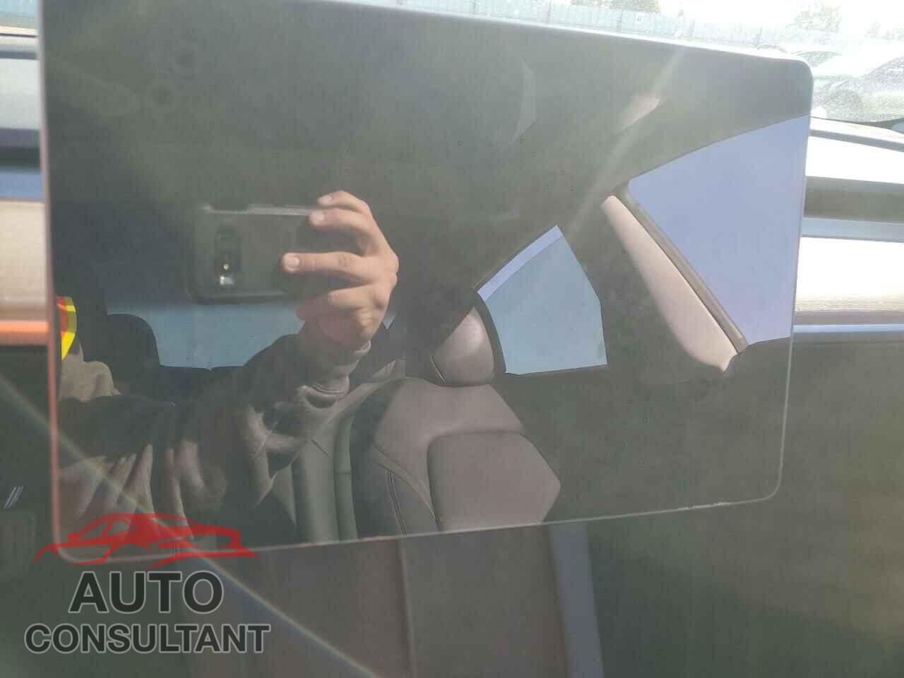 TESLA MODEL 3 2023 - 5YJ3E1EA1PF497920