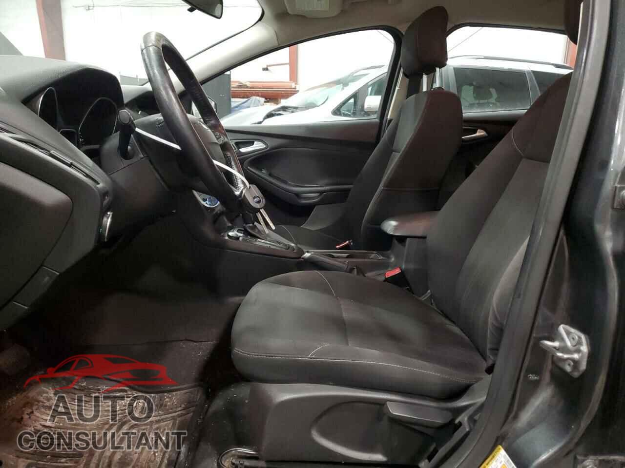 FORD FOCUS 2016 - 1FADP3K20GL384826