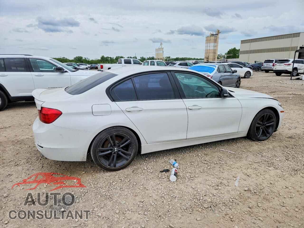BMW 3 SERIES 2013 - WBA3A5C50DF601522