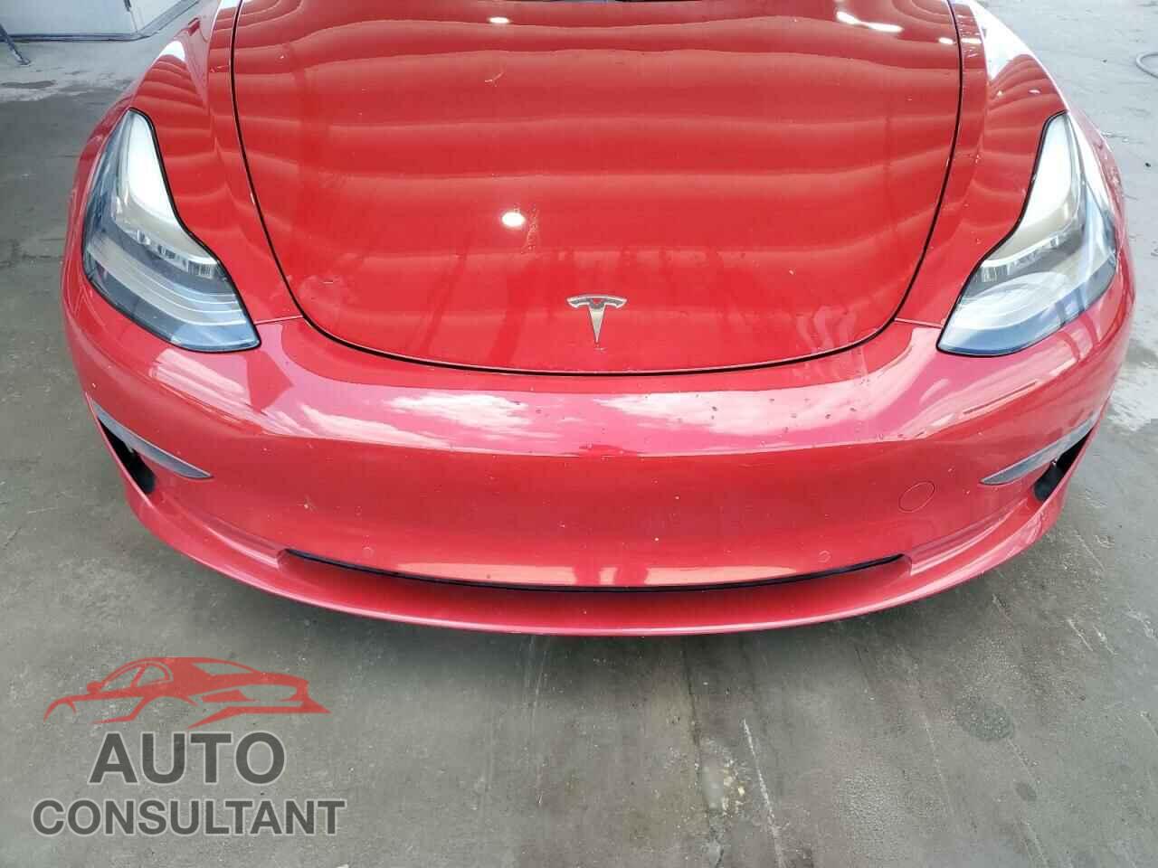 TESLA MODEL 3 2018 - 5YJ3E1EA5JF015425