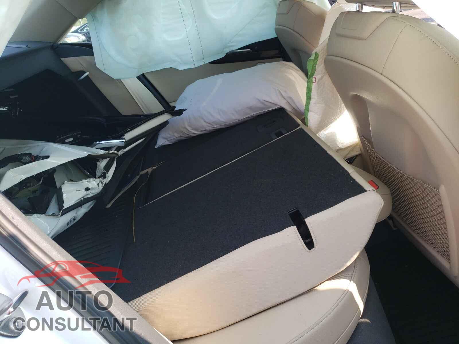AUDI A4 2019 - WAUDNAF45KN019391