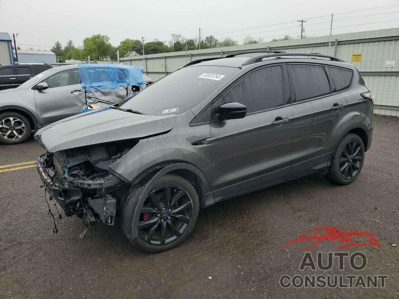 FORD ESCAPE 2017 - 1FMCU0GD7HUE11969