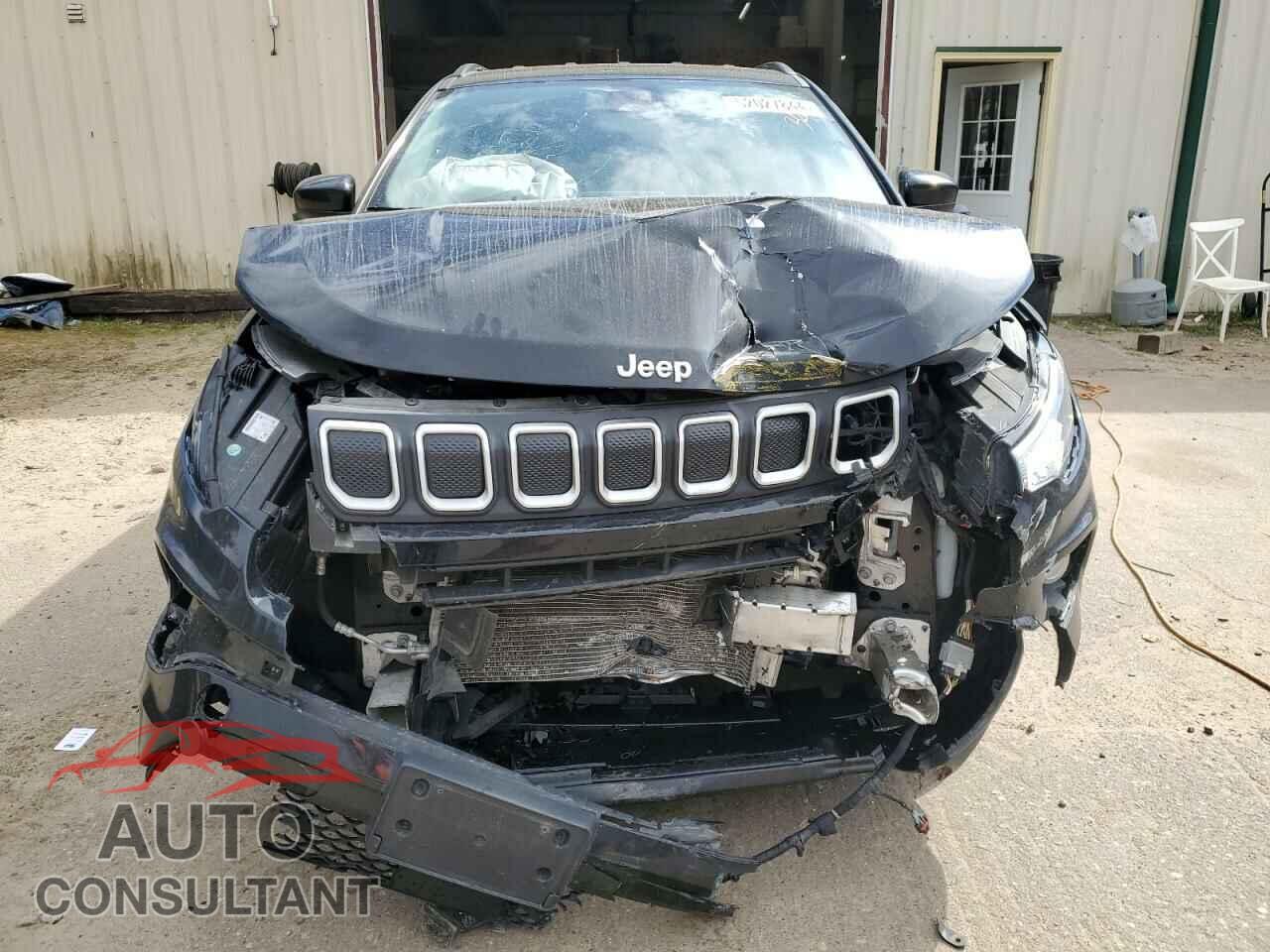 JEEP COMPASS 2022 - 3C4NJDBB5NT132156