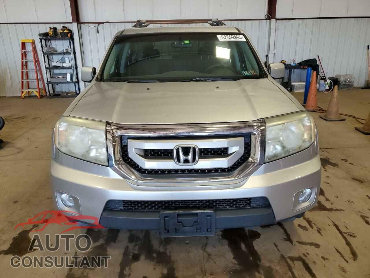 HONDA PILOT 2011 - 5FNYF4H41BB082857