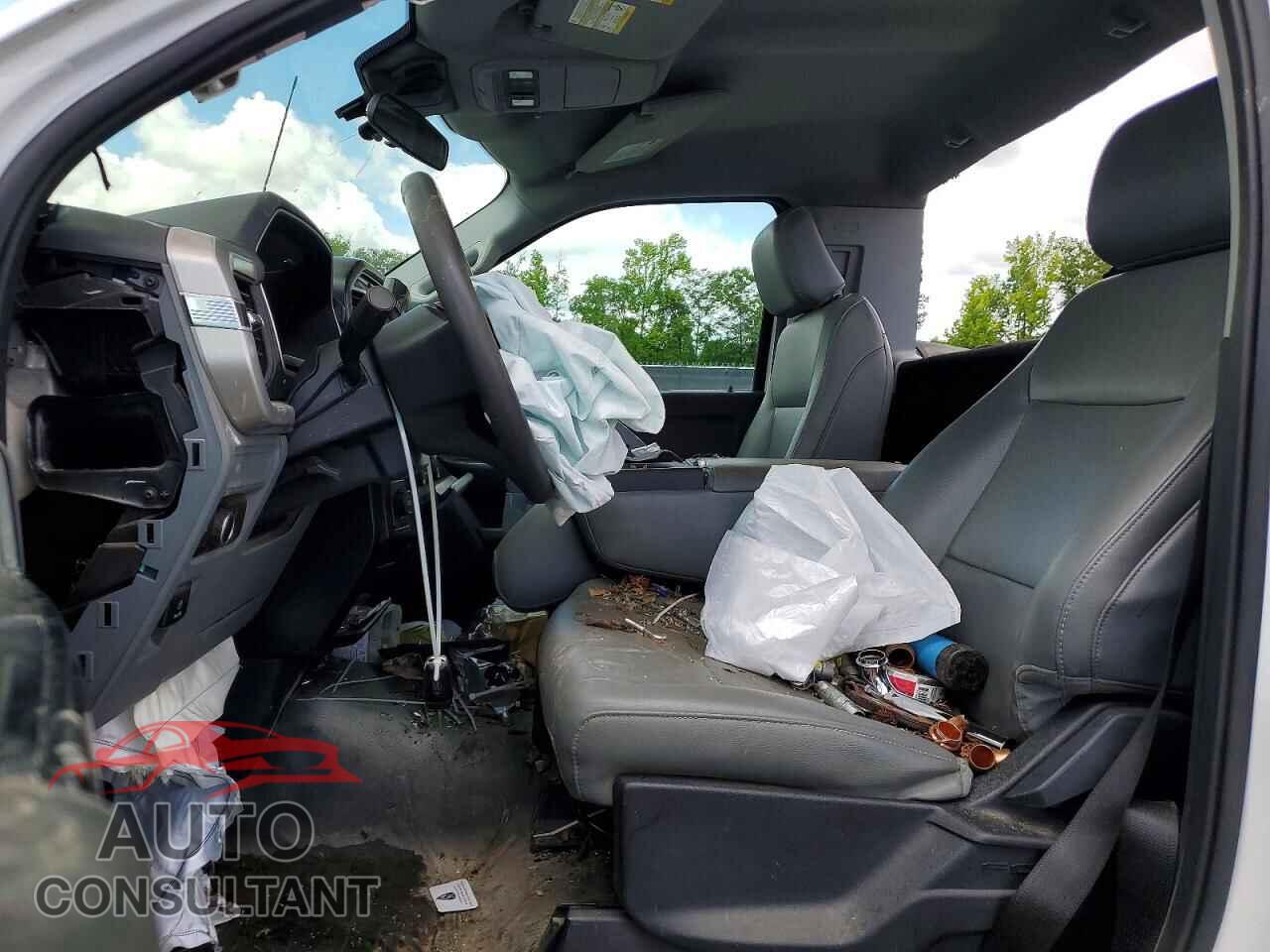 FORD F150 2023 - 1FTMF1C50PKG09505