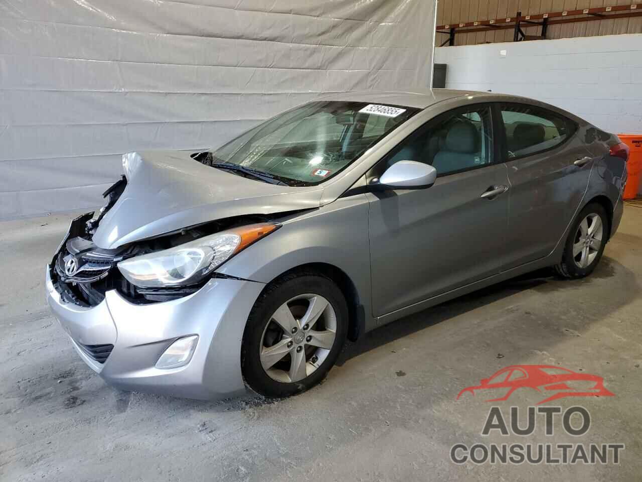 HYUNDAI ELANTRA 2013 - KMHDH4AE8DU932565