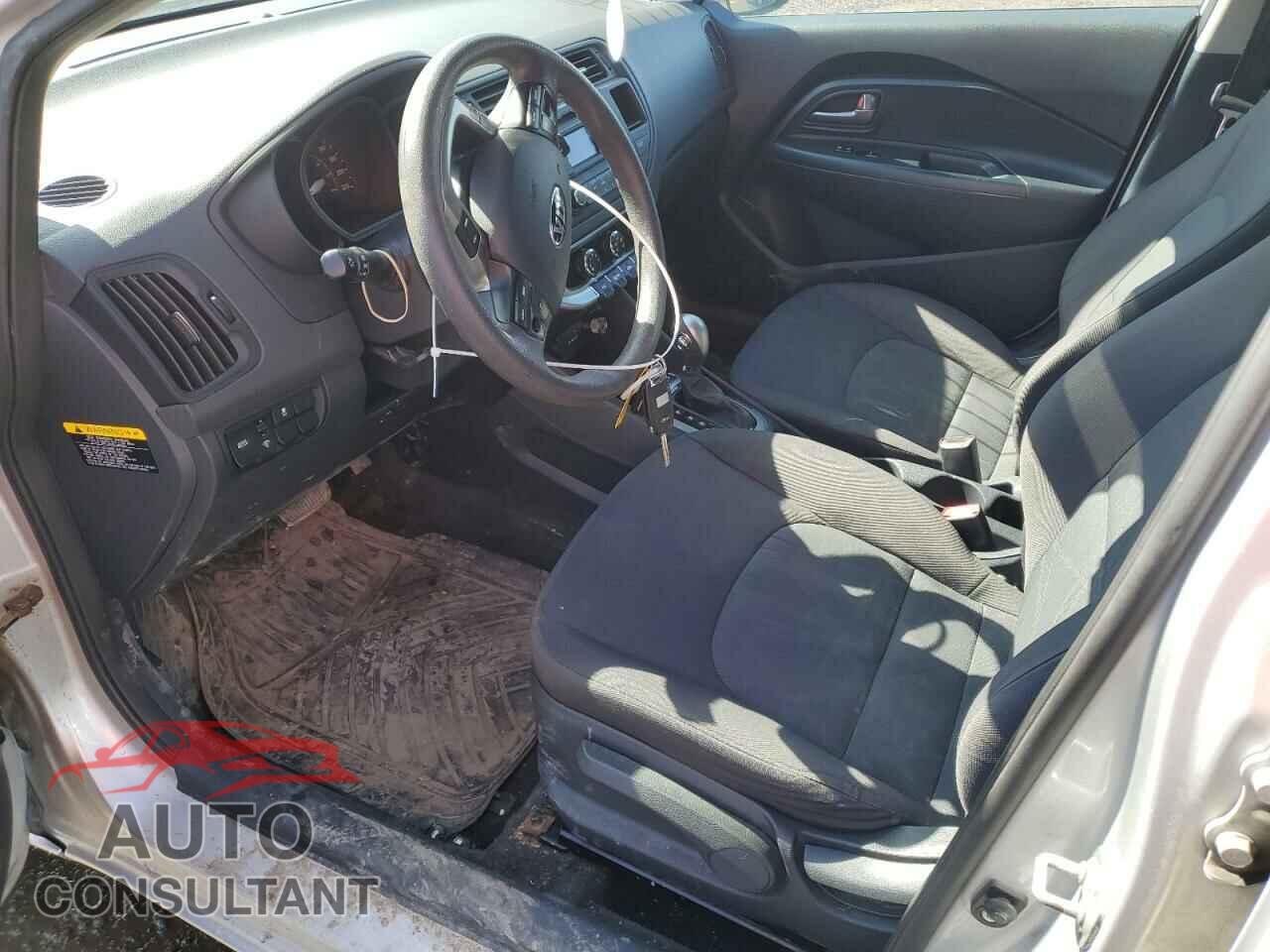 KIA RIO 2015 - KNADM4A39F6514695