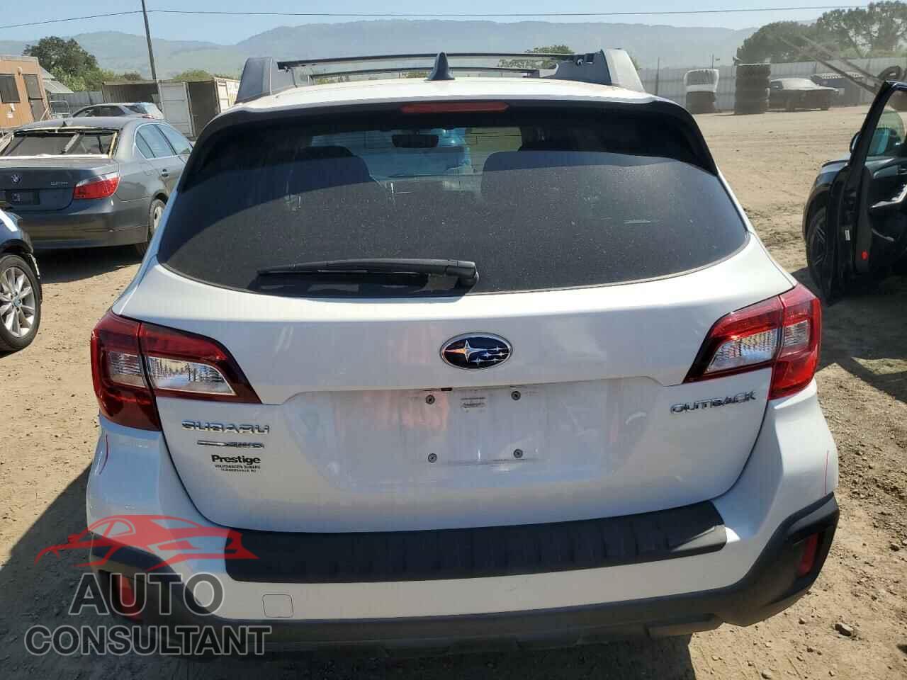 SUBARU OUTBACK 2018 - 4S4BSAHC8J3350723