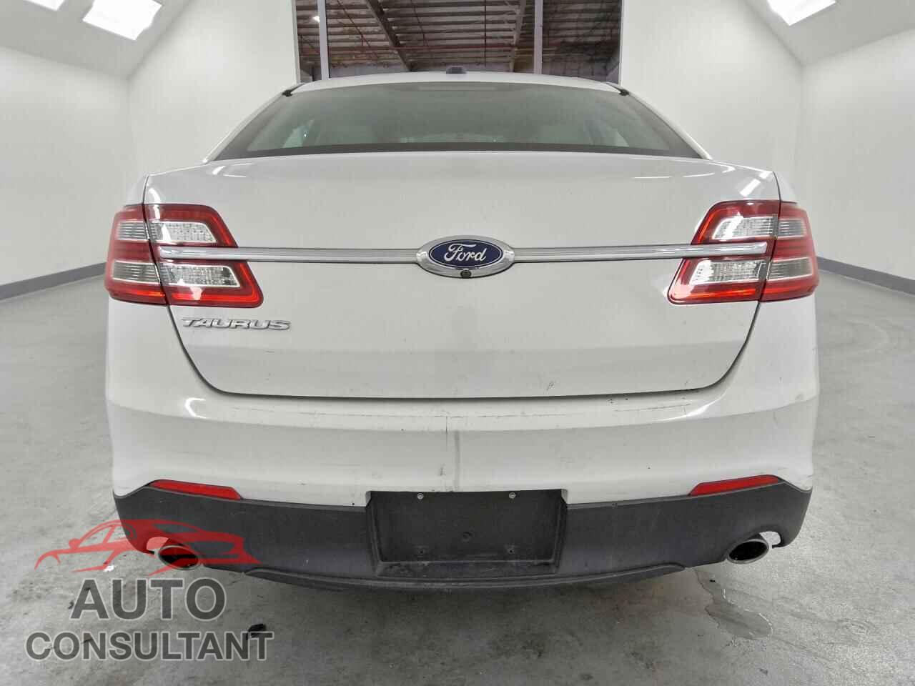 FORD TAURUS 2016 - 1FAHP2D89GG129372