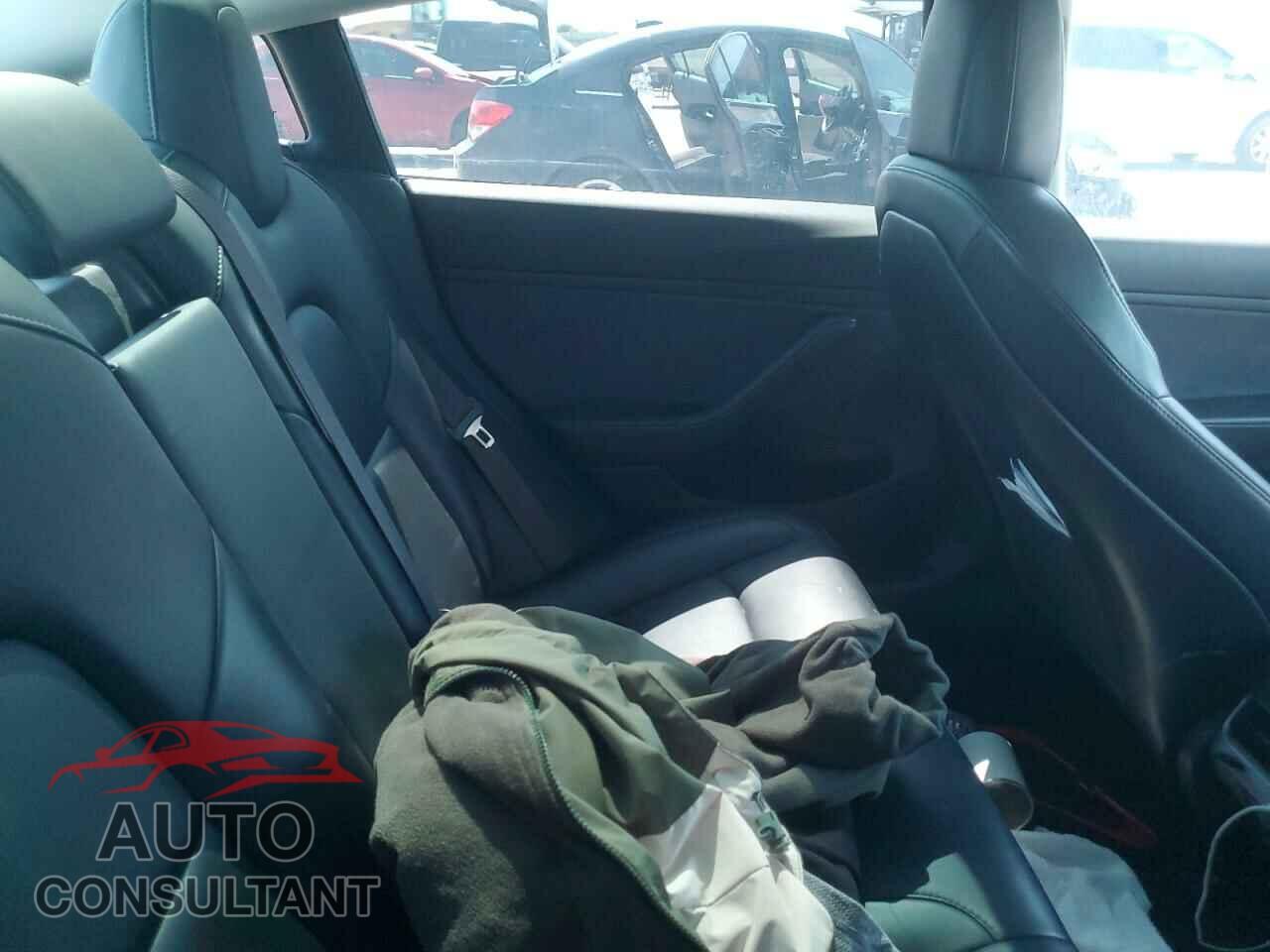 TESLA MODEL 3 2019 - 5YJ3E1EA3KF317085