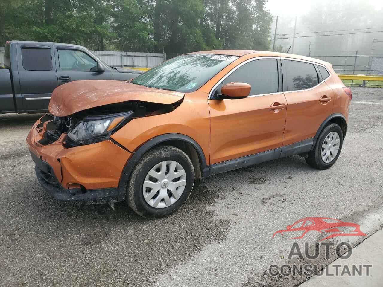 NISSAN ROGUE 2017 - JN1BJ1CP7HW005521