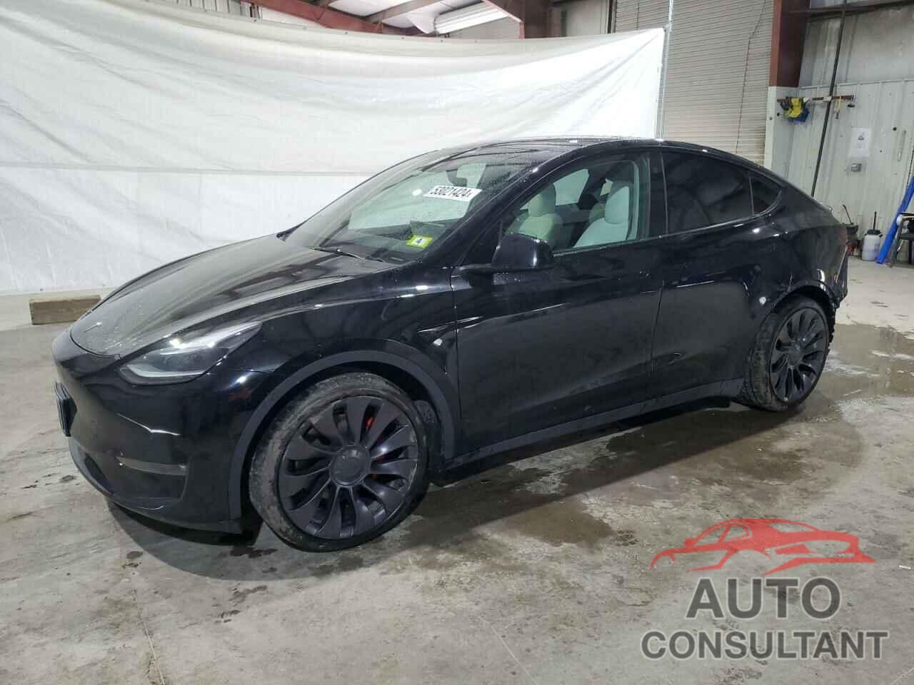 TESLA MODEL Y 2021 - 5YJYGDEF4MF267295