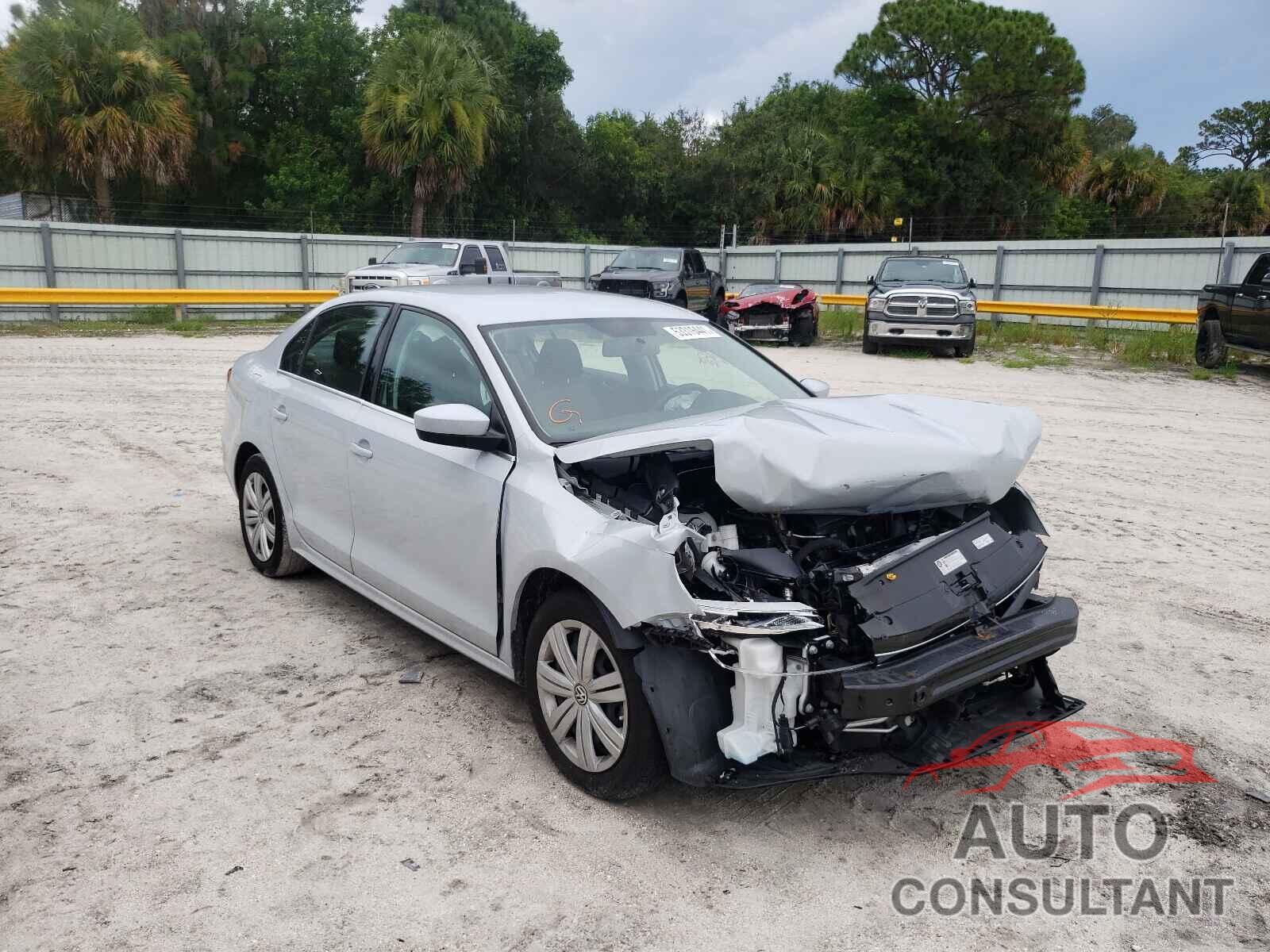 VOLKSWAGEN JETTA 2017 - 3VW2B7AJ8HM402471
