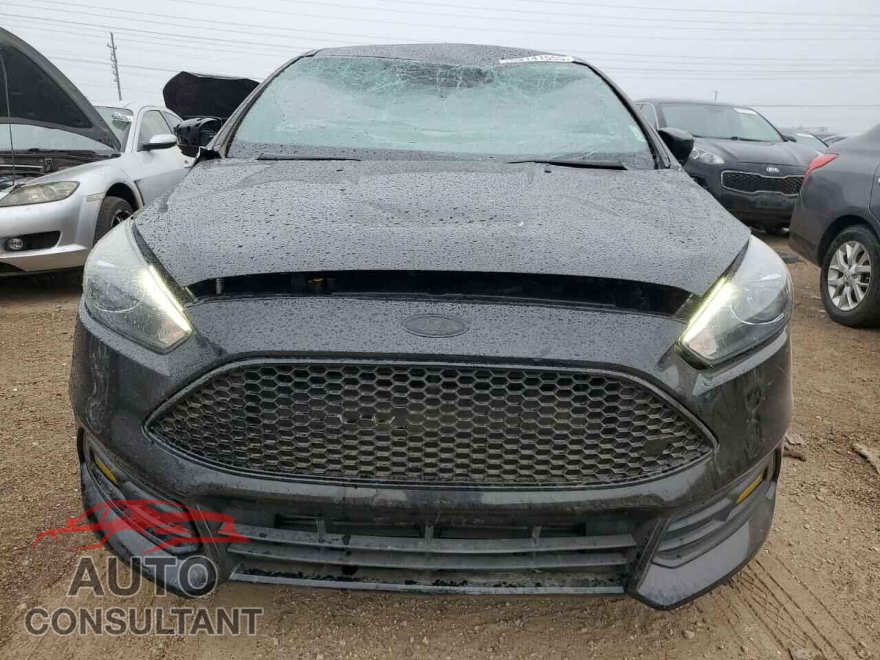 FORD FOCUS 2015 - 1FADP3L9XFL228965