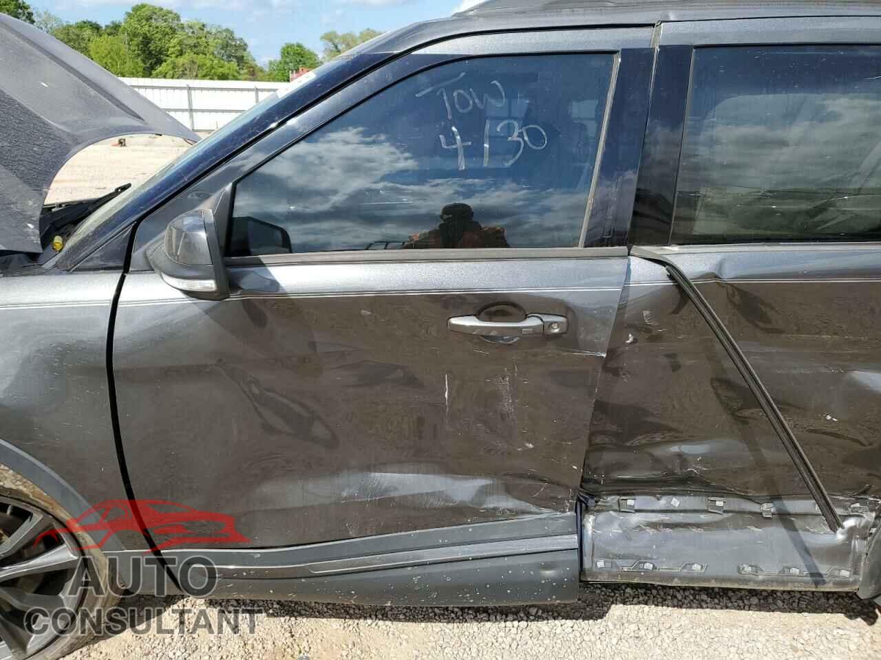 FORD EXPLORER 2018 - 1FM5K7D8XJGB26072