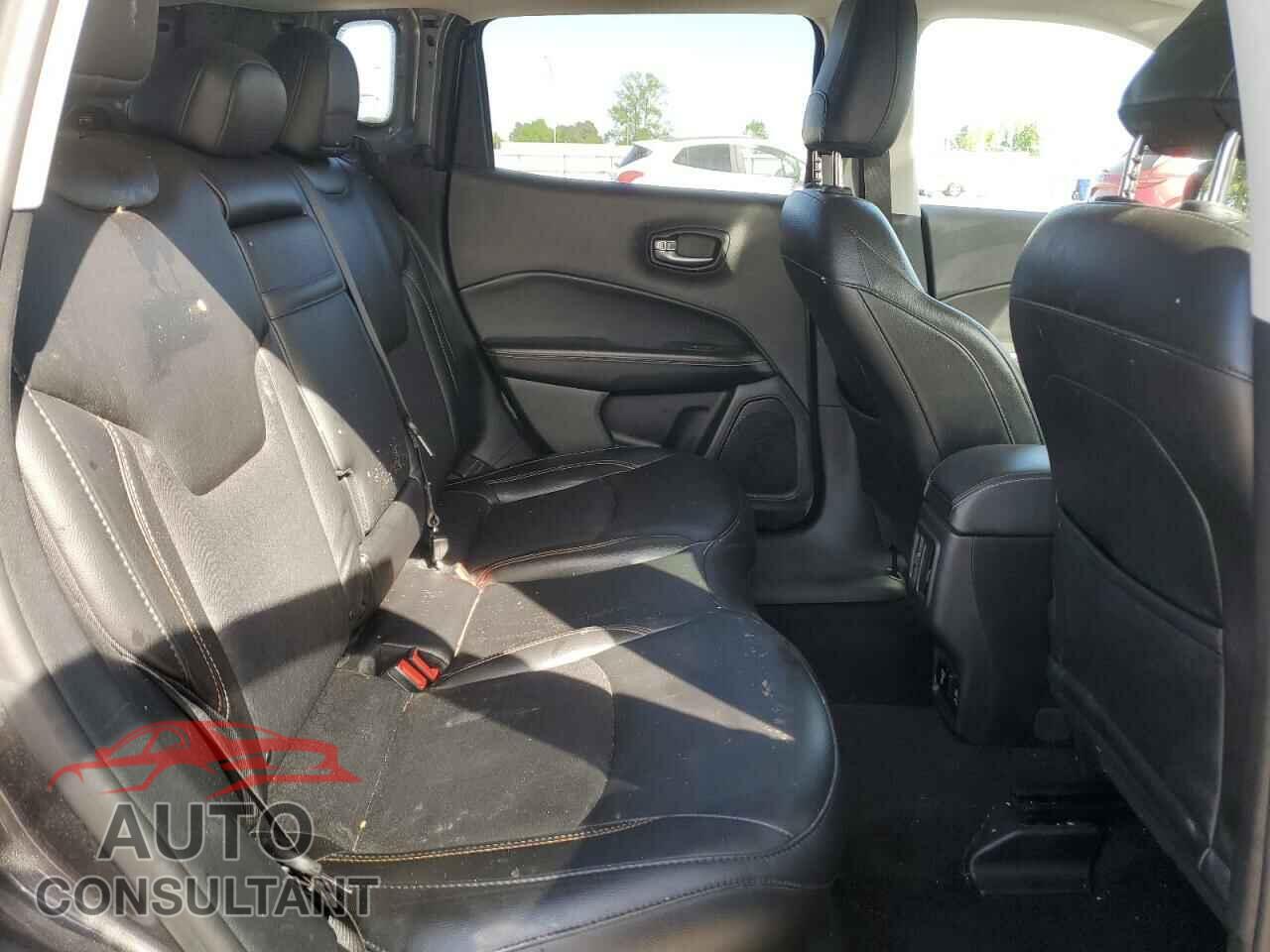 JEEP COMPASS 2019 - 3C4NJDBB3KT601272
