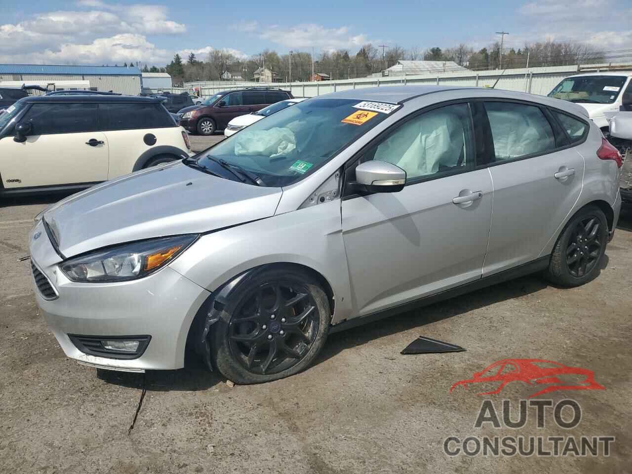 FORD FOCUS 2016 - 1FADP3K2XGL296365