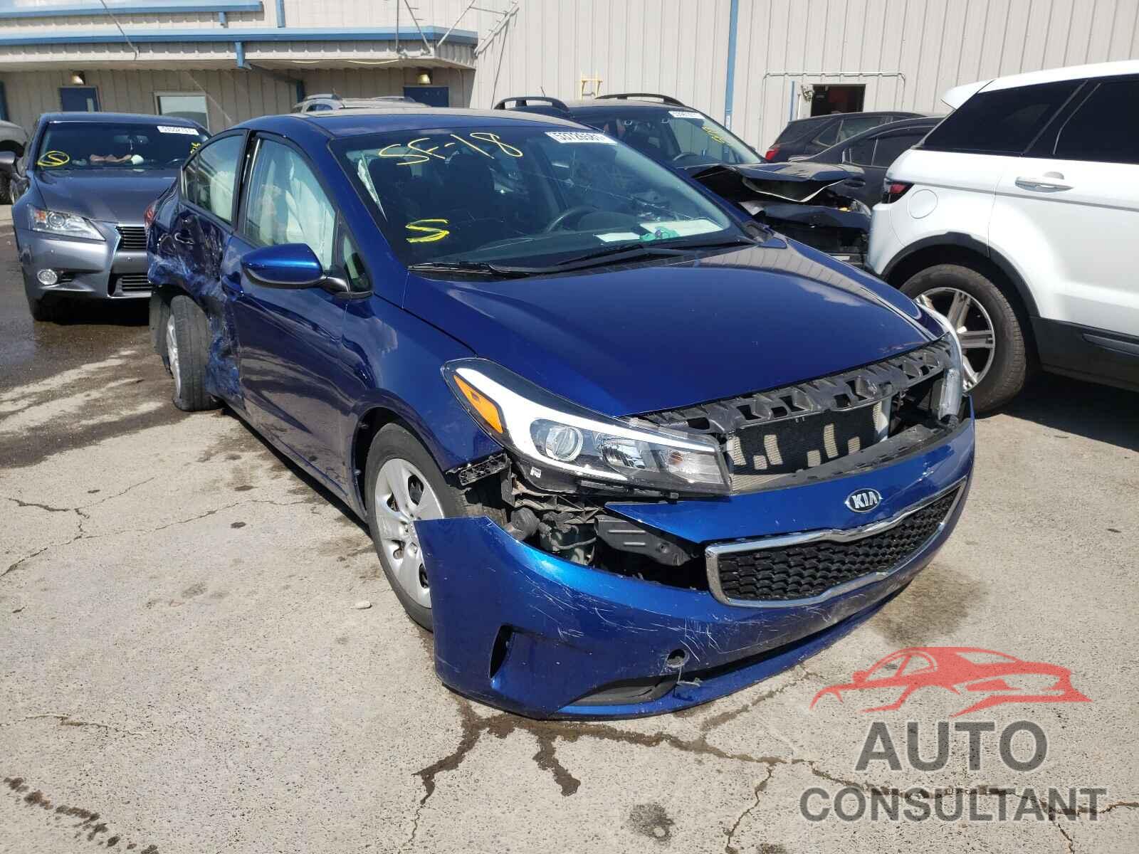 KIA FORTE 2018 - 3KPFK4A74JE283258