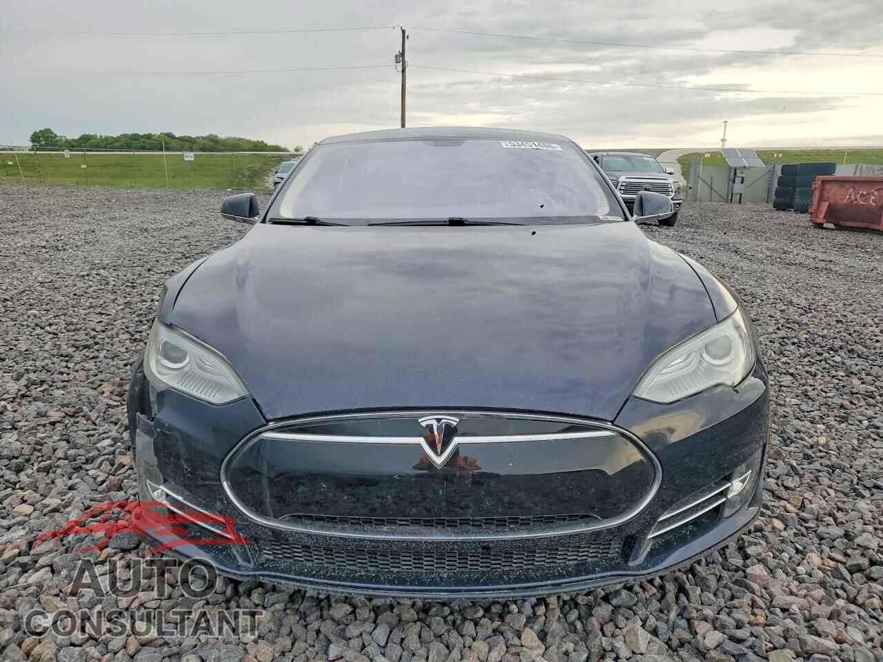 TESLA MODEL S 2013 - 5YJSA1CG9DFP17248