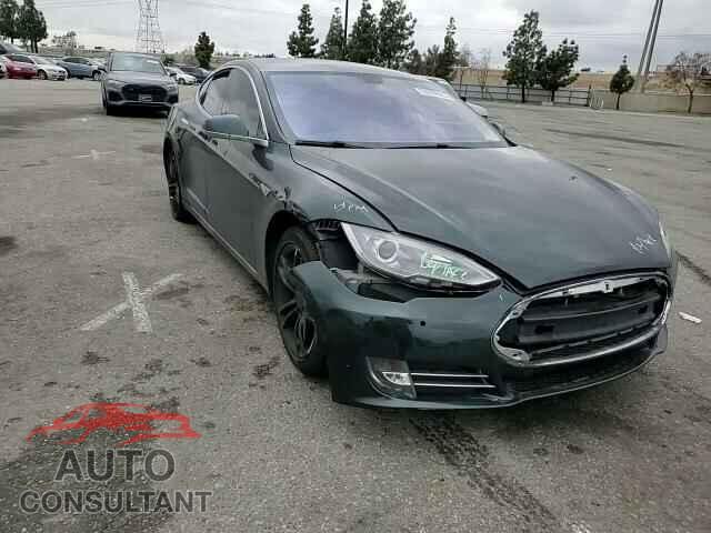 TESLA MODEL S 2013 - 5YJSA1AC1DFP11203