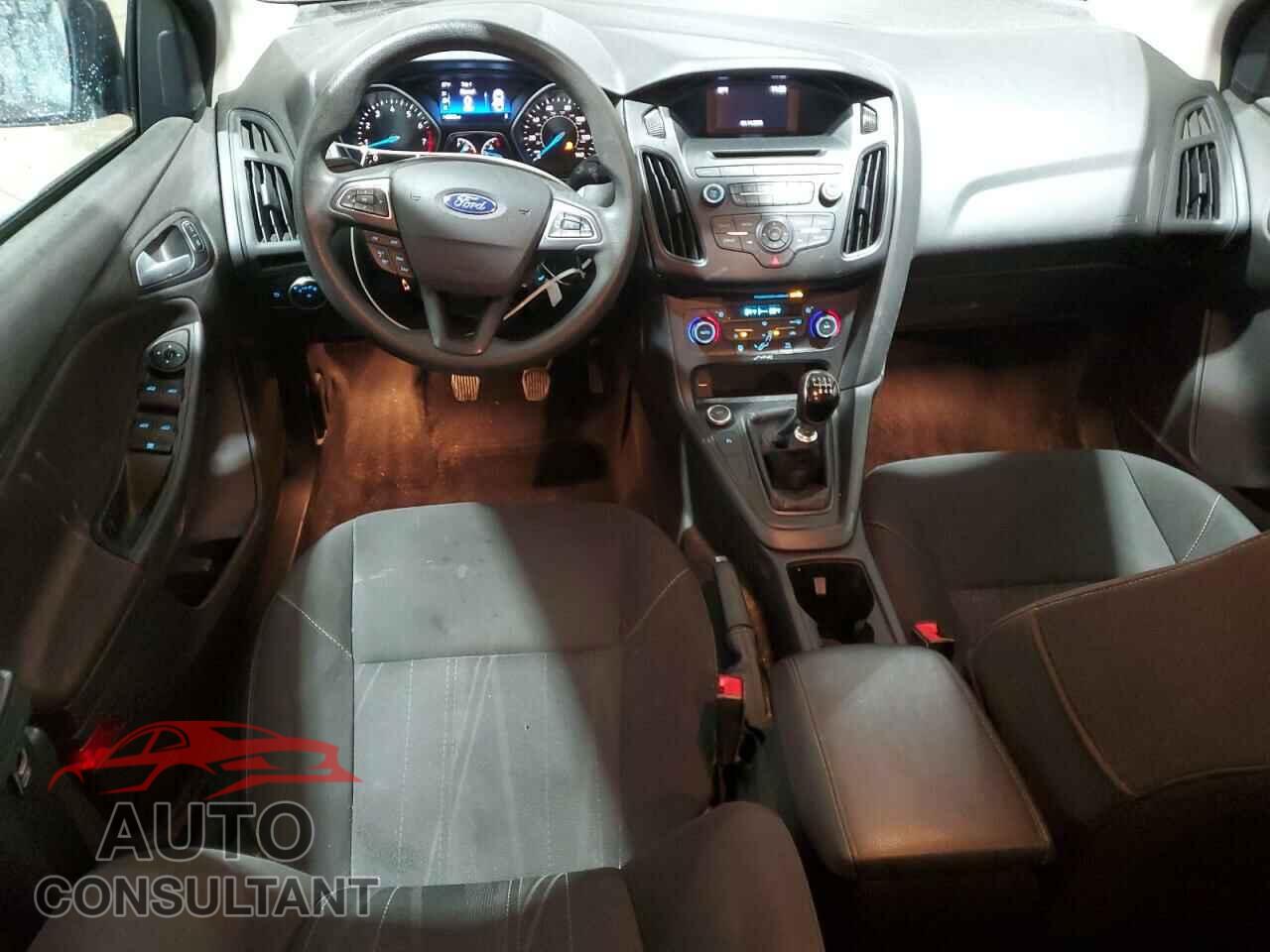 FORD FOCUS 2017 - 1FADP3FE9HL281457