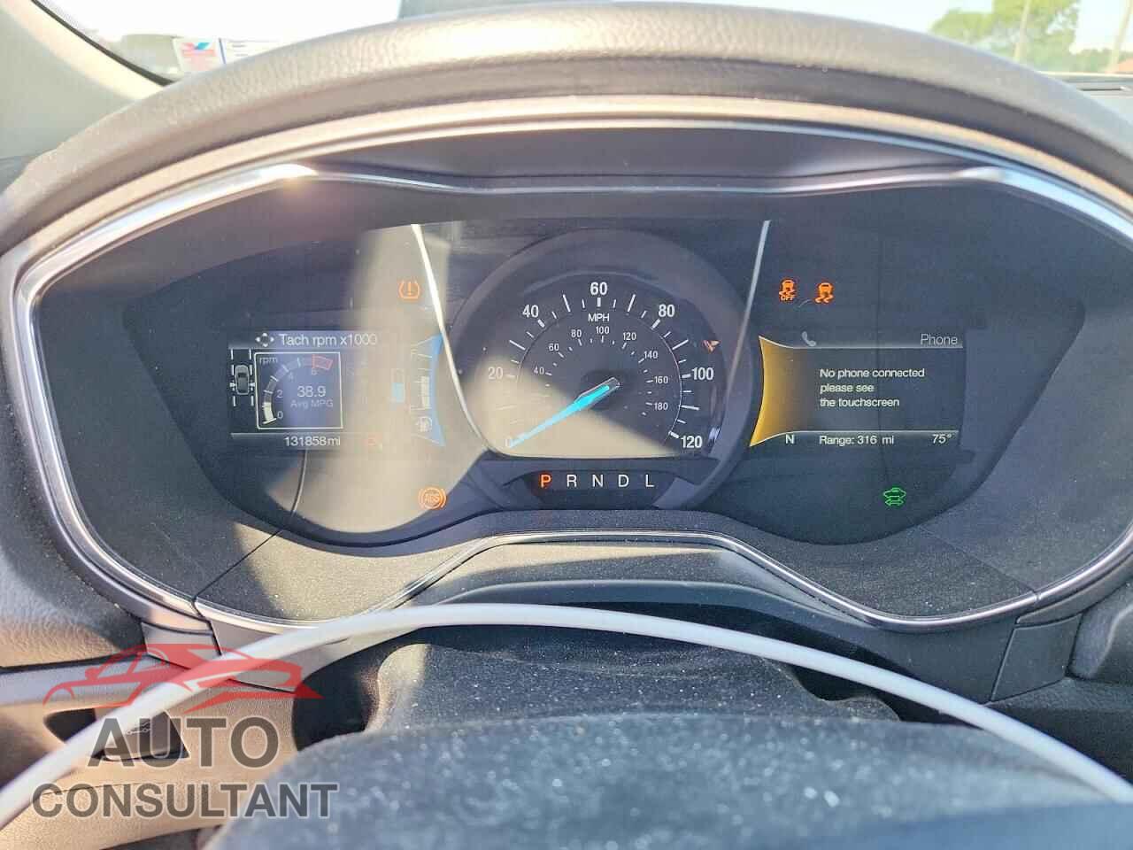 FORD FUSION 2017 - 3FA6P0LU2HR400471