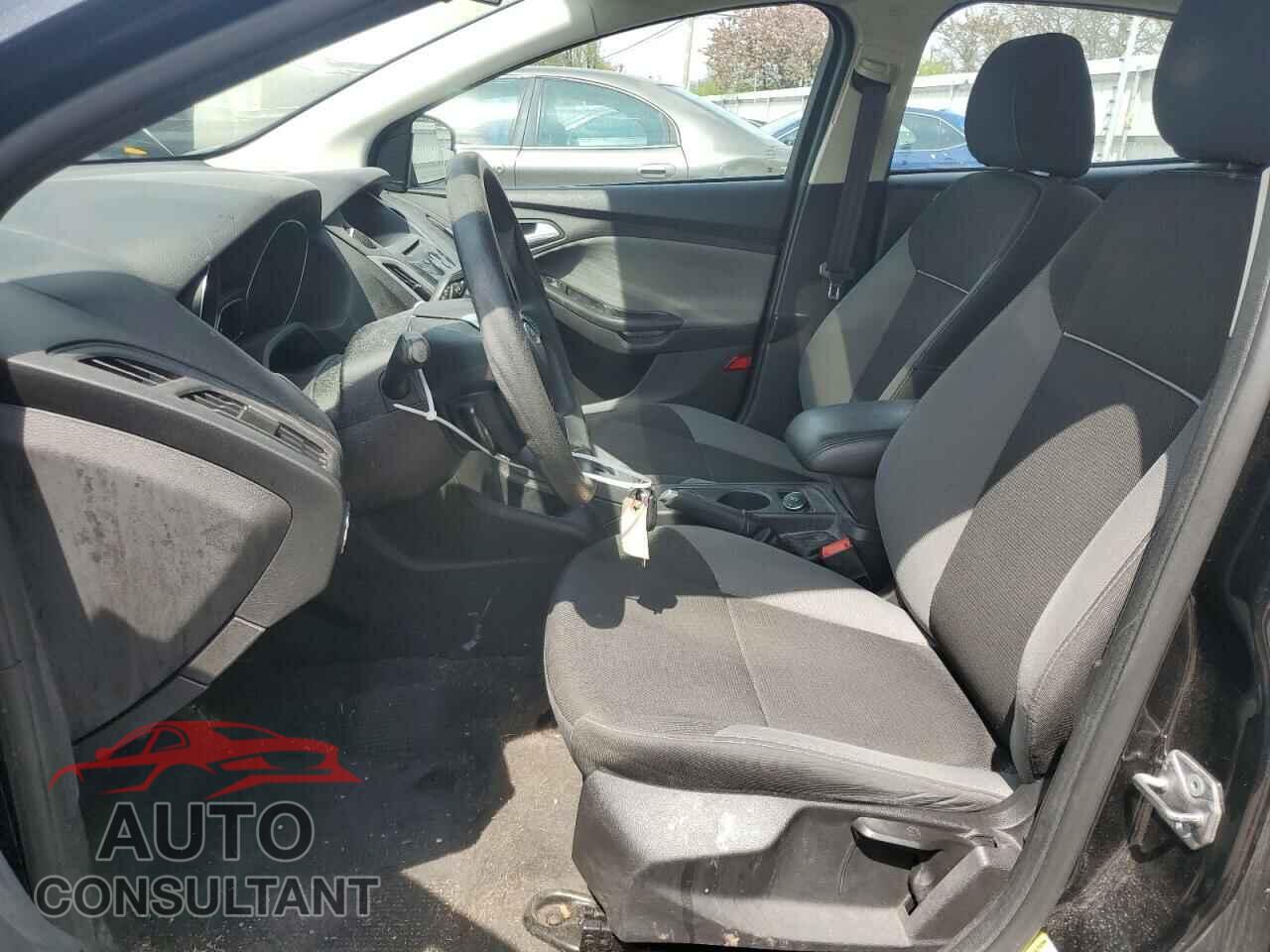 FORD FOCUS 2014 - 1FADP3F20EL300902